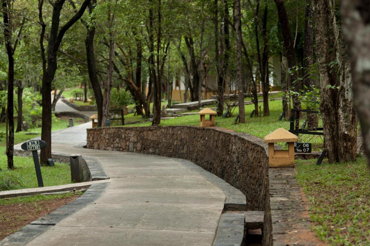 Amaya Lake Dambulla Sigiriya Exterior photo